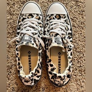 Gently used leopard print converse All-Stars sz 11 women’s CUTE! Slip on style